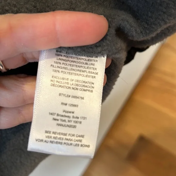 Boys 18 months polyester hooded winter jacket. Blue grey and black color. - Picture 10 of 11